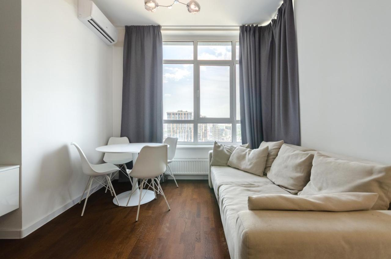 Petrovdom 408-467-471-277-377 In Central Park Cozy Apartments Kiev Eksteriør billede