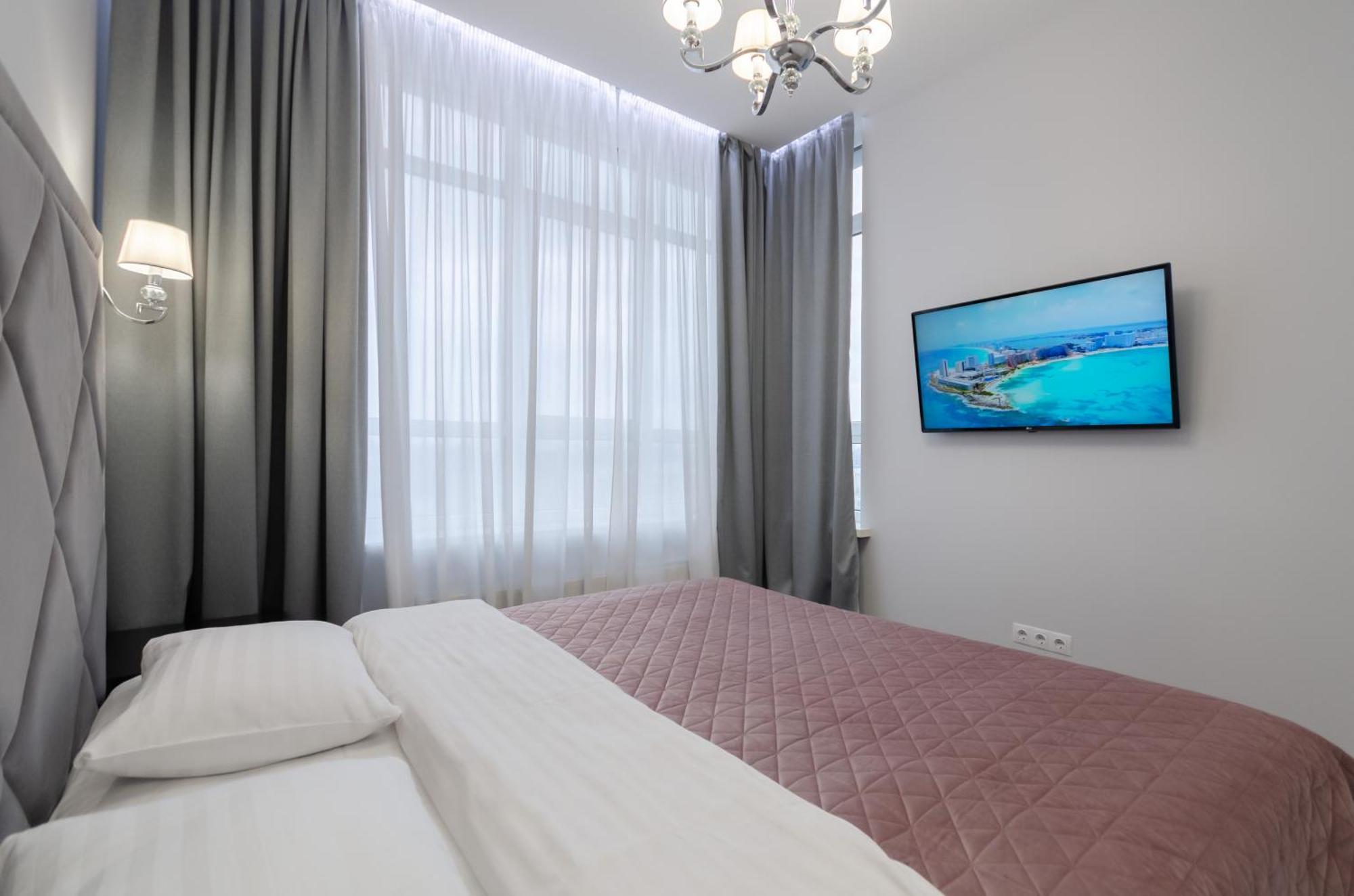 Petrovdom 408-467-471-277-377 In Central Park Cozy Apartments Kiev Eksteriør billede